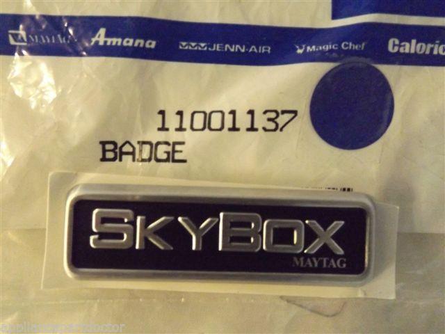 SKYBOX MAYTAG REFRIGERATOR 11001137 Badge NEW IN BOX SKYBOX MAYTAG REFRIGERATOR 11001137 Badge NEW IN BOX
